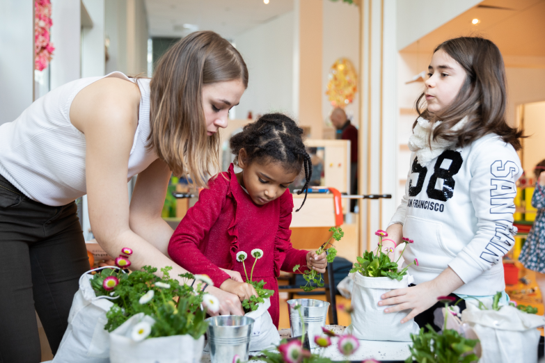 Photo d'un atelier avec des enfants